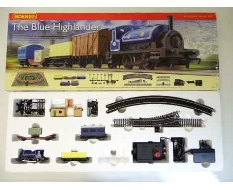 OO SCALE MODEL RAILWAYS: A HORNBY R1101 'The Blue Highlander' Train Set (one wagon missing) - G/VG in G box