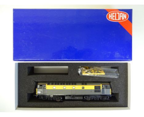 OO SCALE MODEL RAILWAYS: A HELJAN 33551 Class 33 diesel locomotive numbered 33103 in Fragonset Dutch livery - VG/E in G/VG bo