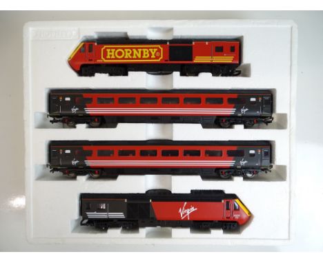 OO SCALE MODEL RAILWAYS: A HORNBY 4 car HST split from a train set in original polystyrene tray - VG in G tray