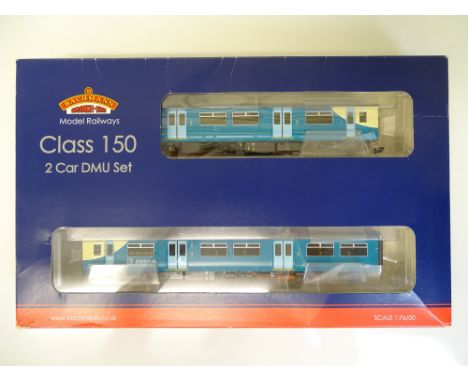 OO SCALE MODEL RAILWAYS: A BACHMANN 32-935 Class 150/2 2-Car DMU 'Arriva Trainswales' - VG in F/G box