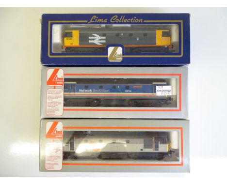 OO SCALE MODEL RAILWAYS: A group of LIMA diesel locomotives to include 1 x Class 26 and 2 x Class 33 in various liveries - VG