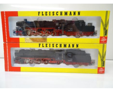 HO SCALE MODEL RAILWAYS: A pair of FLESICHMANN German Outline steam locomotives - VG in G/VG boxes (2)