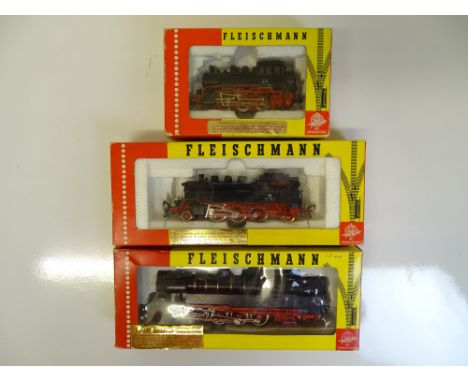 HO SCALE MODEL RAILWAYS: A group of three FLEISCHMANN German Outline steam tank locomotives - G/VG in G/VG boxes (3)