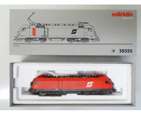 HO SCALE MODEL RAILWAYS: A MARKLIN 39355 Austrian Outline 3 rail AC digital sound fitted Rh1016 Class electric locomotive in 