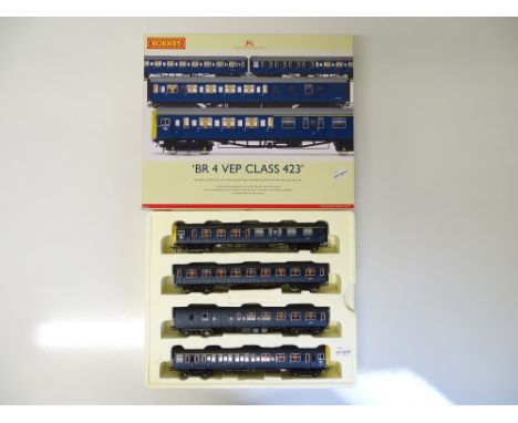 OO SCALE MODEL RAILWAYS: A HORNBY R2946 BR 4 VEP Class 423 4-car EMU in BR blue livery - VG/E in G/VG box