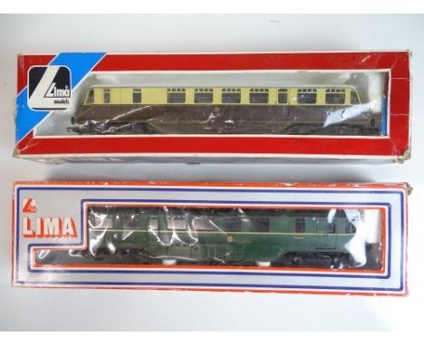 OO SCALE MODEL RAILWAYS: A pair of LIMA diesel railcars in GWR and BR liveries - G in F boxes (2)