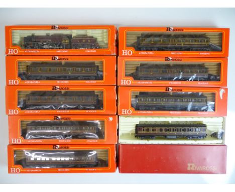 HO SCALE MODEL RAILWAYS: A group of RIVAROSSI British Outline items to include: a Royal Scot Class steam loco 'Hector' and a 