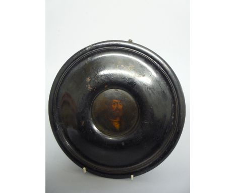 A CIRCULAR PORTRAIT, oil on board, depicting elderly gent, diameter approximately 8cm 