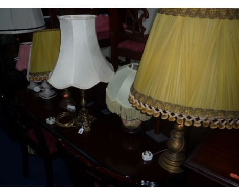 SIX VARIOUS TABLE LAMPS WITH SHADES, and a brass standard lamp with shade (7) 