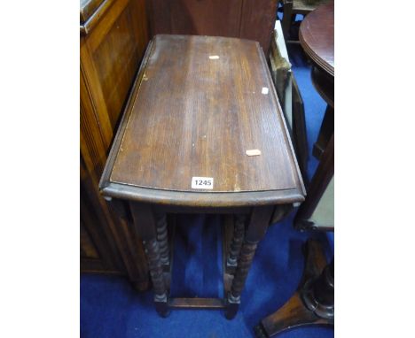 SMALL OAK BARLEY TWIST GATE LEG TABLE 