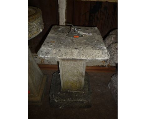 GARDEN SUNDIAL IN THREE SECTIONS 