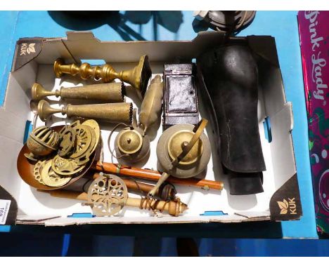 A mixed tray of curios including, spinning top sticks, gaiters, horse brasses, two silver tea spoons 