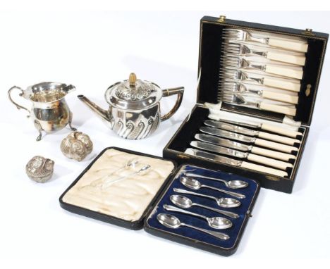 Various silver plate and base metal, to include a novelty tortoise case, 5cm high, bachelor's teapot, cream jug, cased cutler