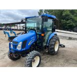2012 NEW HOLLAND BOOMER 3045 COMPACT TRACTOR WITH 250TL LOADER (TRANSMISSION ISSUES)