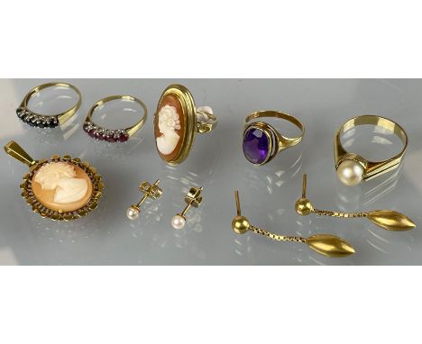 10-teiliges Konvolut Schmuck 585 Gelbgold. Teils mit Edelsteinen, Perlen und Kameen.Circa 21,7 Gramm Gesamtgewicht. Schmuck. 