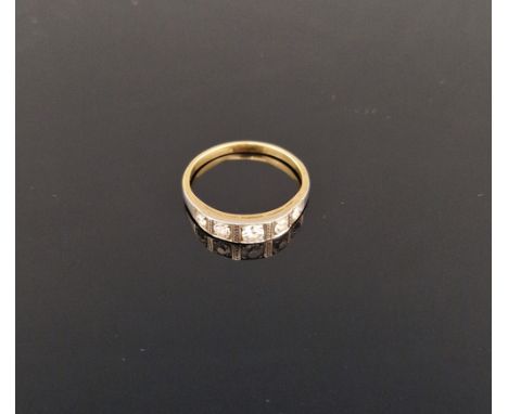 Gold-coloured metal and five-stone diamond ring set five graduated stones in square settings&nbsp;