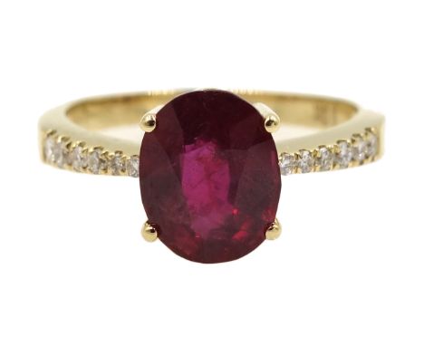 18ct gold oval ruby ring with diamond shoulders, hallmarked Condition Report &amp; Further Details Approx 3.2gm, size L-M, ru