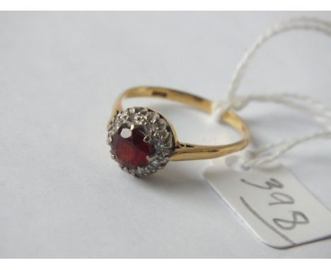 Circular cluster ruby and diamond 18ct ring 3.9 size U  