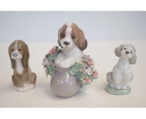 3x Lladro figures of dogs