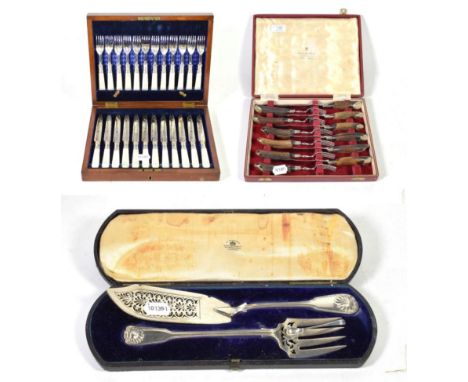 Silver fish slice and fork; mother-of-pearl dessert cutlery; and a case of antler horn cutlery 