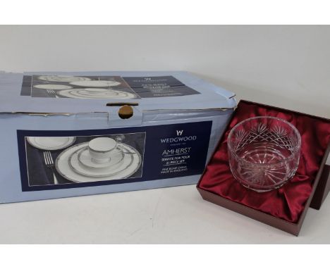 A Wedgewood 21 piece tea service &amp; crystal bowl 