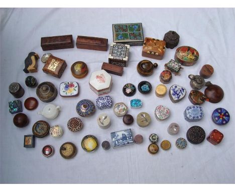 A collection of approx sixty six trinket and pill boxes, some ceramic, some wooden.  Including a Royal Doulton Rustic Willow 