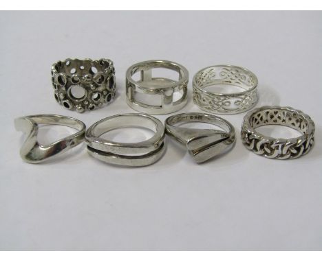 SILVER RINGS, A selection of 7 silver rings including Celtic and abstract designs 