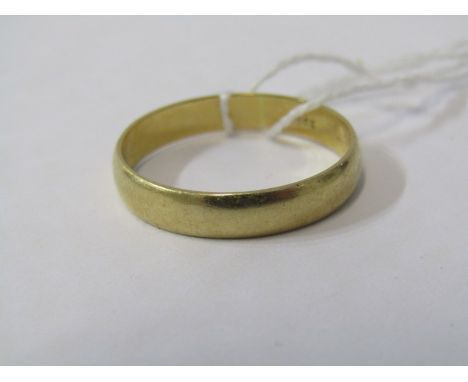 GOLD BAND RING, 18ct gold wedding band, 3.4 grms, size U 
