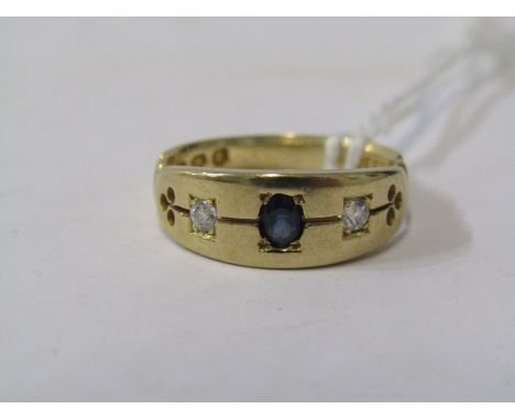 18CT YELLOW GOLD SAPPHIRE &amp; DIAMOND 3 STONE RING, principal oval cut sapphire set with brilliant cut diamond to each side