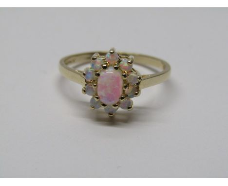 9CT YELLOW GOLD OPAL CLUSTER RING, size N 