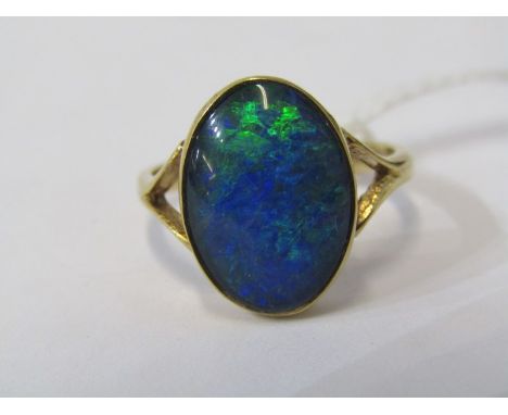 VINTAGE 9ct YELLOW GOLD BLACK OPAL TRIPLET RING, size K/L 