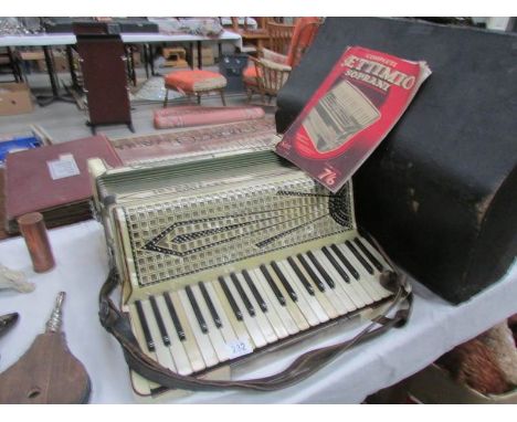 A deco Settimio soprani three accordion with case.