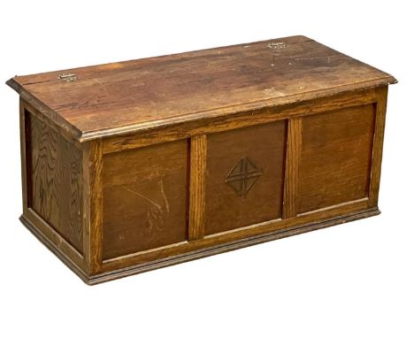 A vintage oak storage box.  91x45x40cm 