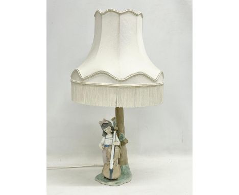 A Nao Spanish pottery table lamp. Base measures 32cm 