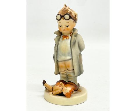 A Hummel Goebel figurine. Doctor. 12cm. 