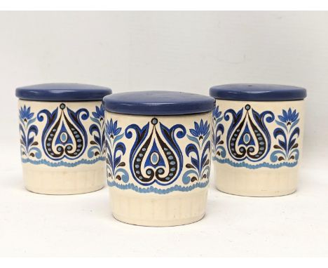 A set of 3 Royal Worcester Palissy ginger jars. 7.5cm 