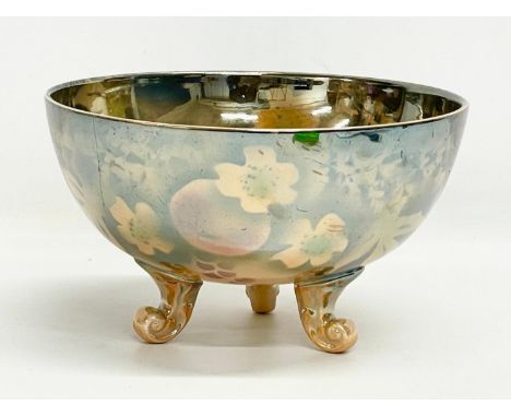 A 1930’s ‘Rubian Art’ lustre pottery bowl. Grimwades England. 24x14cm 
