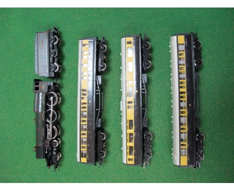 A 'OO' 4-6-0 'King Edward V Locomotive by Lima, plus three Hornby GWR Coaches. All playworn.