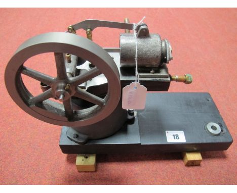 A Polly Model Engineering Robinson Hot Air Engine Model, power cylinder 1 3/8 inch bore, 1 inch stroke, displacer cylinder 2 