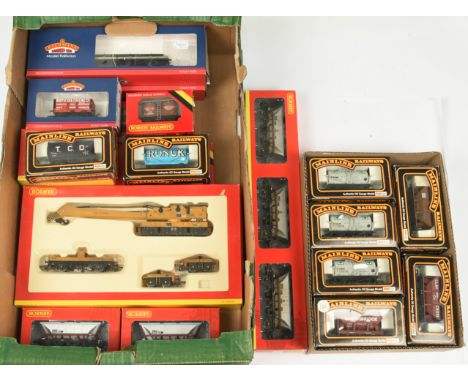 Hornby, Bachmann, Mainline mixed group of boxed wagons. To include Hornby R670 6x wheel van "Palethorpes"; Hornby (China) R62