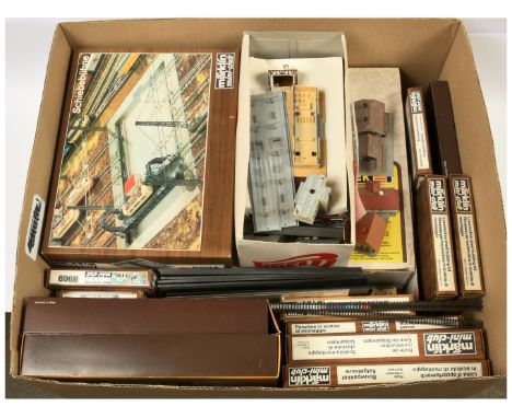 Marklin mini-club Z Gauge Accessories consisting of 8980 Engine shed, and other Kits many already built and will require some