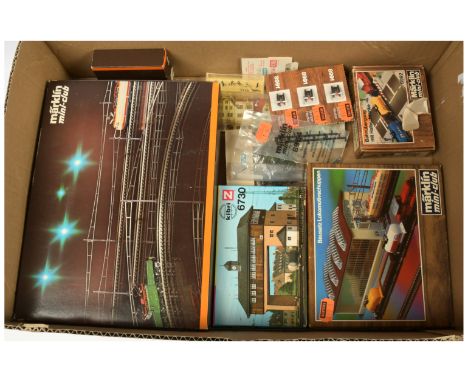 Marklin mini-club Z Gauge group of Accessories consisting of 8971 Goods Depot, 8986 Footbridge, 8975 Girder Bridge, 8996 Towe