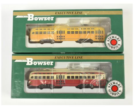 Bowser Ho Scale pair of Tram cars consisting of 12603 Post war Toronto Red and Cream No.4336 and 12552 Los Angeles Road 2-ton