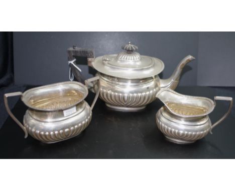 Edward VII sterling silver teapot set teapot hallmarked for Birmingham 1901, maker's name rubbed, together with matching hall