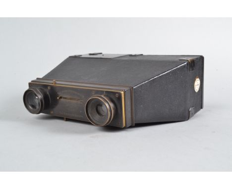 A Jules Carpentier Photo Jumelle Binocular Camera, branded The London Stereographic Co, patent no 6631.92,  sold by E Newton 