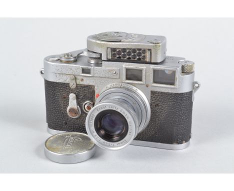 A Leitz Wetzlar M3 Chrome Camera, double-stroke, triangular lugs, no frame preselector, serial no 751258, 1955, shutter worki