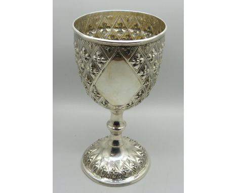 A Victorian silver goblet, London 1870, Robert Harper, 200g, 17cm 
