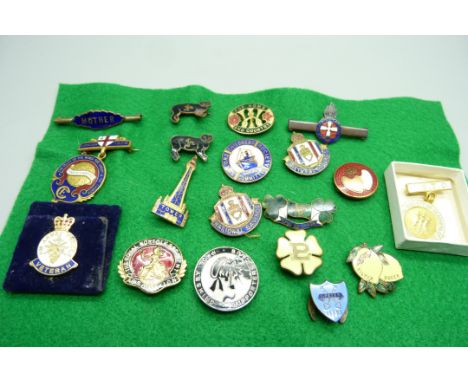 Nineteen vintage enamel badges; regiments, Girls Brigade, etc. 