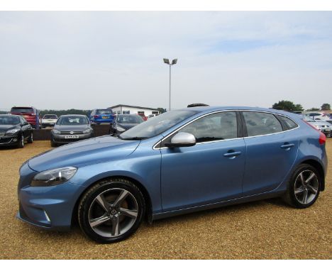 Make &amp; Model: Volvo V40 R-Design D2Date of Reg: YM65 EWRColour: Bluecc: 1969MoT: 25-01-2023Fuel Type: DIESELMileage: 53kT