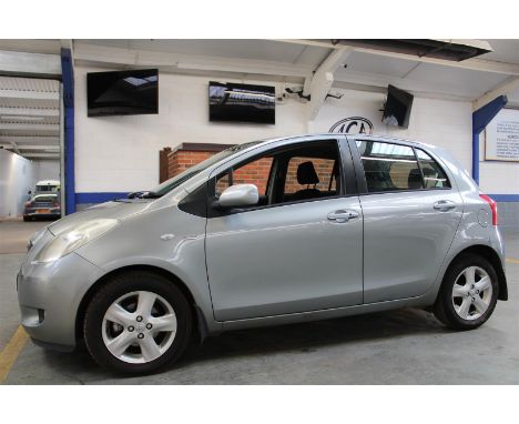 Make &amp; Model: Toyota Yaris T Spirit D-4DDate of Reg: AP56 DZHColour: Silvercc: 1364MoT: 22-09-2022Fuel Type: DIESELMileag